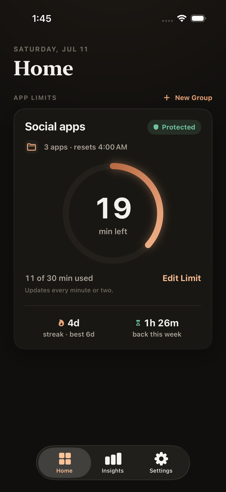 Opaque home screen with the daily ring and app limits